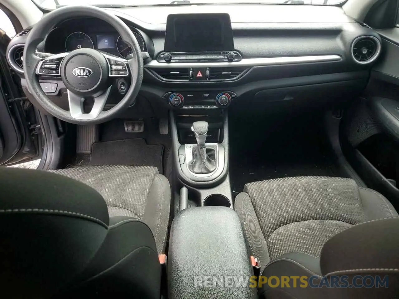 8 fotografías del automóvil dañado 3KPF24AD7KE106453 KIA FORTE 2019