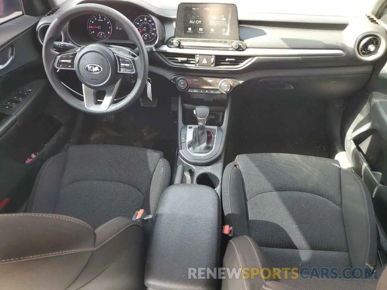 8 fotografías del automóvil dañado 3KPF24AD8KE009990 KIA FORTE 2019