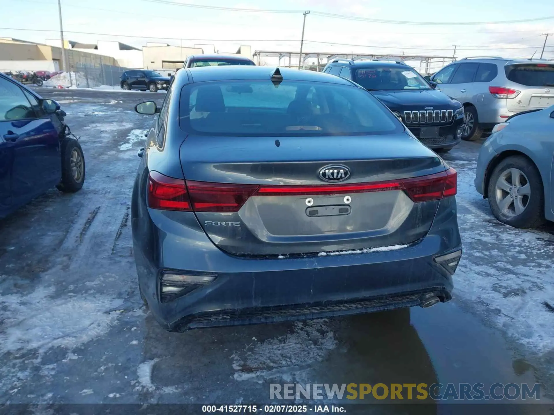 15 fotografías del automóvil dañado 3KPF24AD8KE032525 KIA FORTE 2019