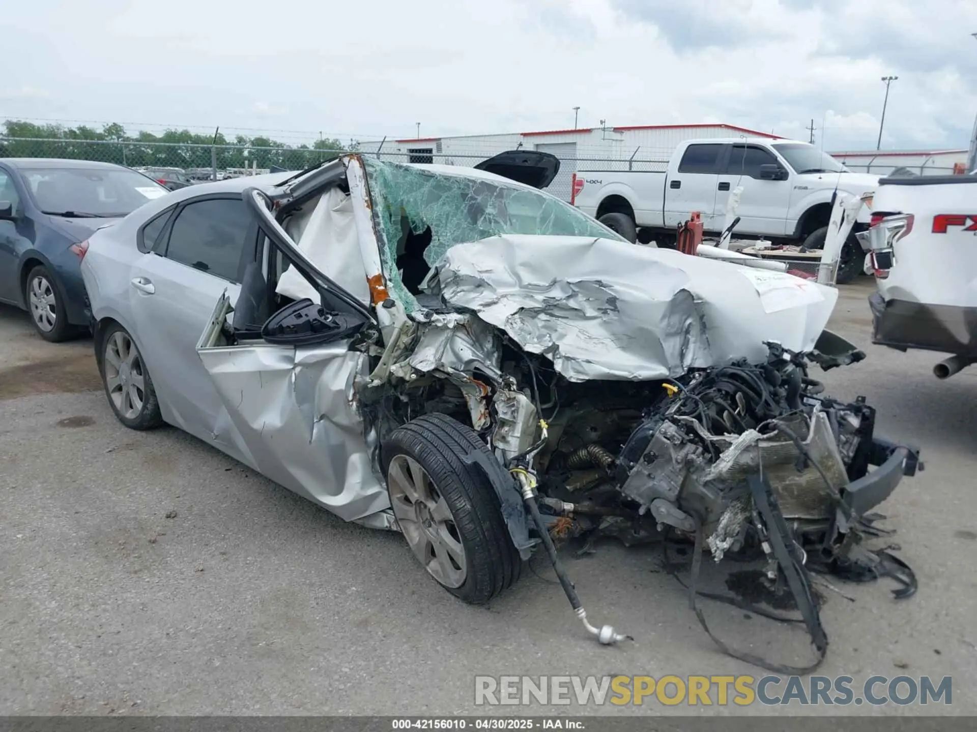 1 fotografías del automóvil dañado 3KPF24AD8KE032587 KIA FORTE 2019