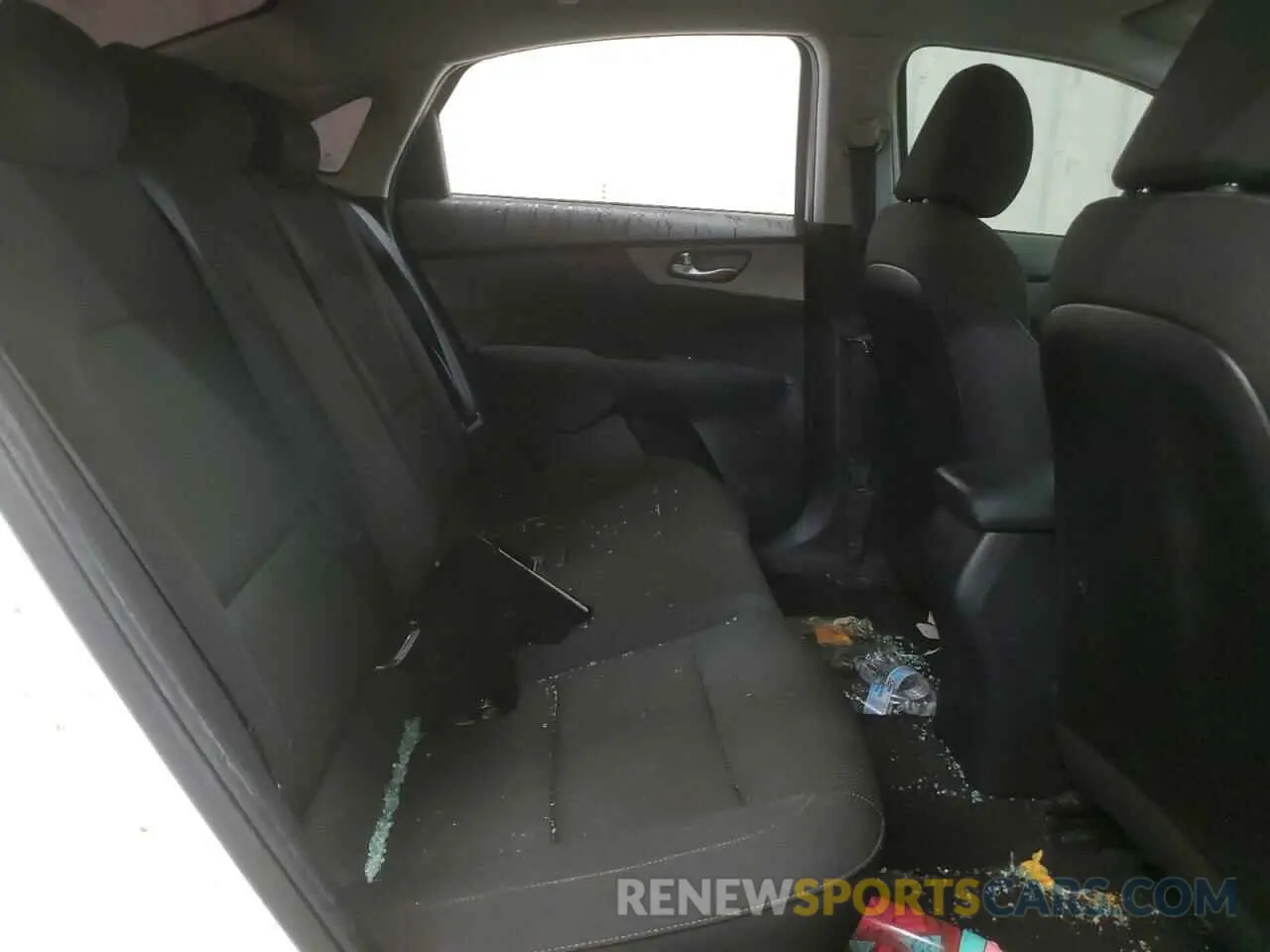 10 fotografías del automóvil dañado 3KPF24AD8KE049485 KIA FORTE 2019