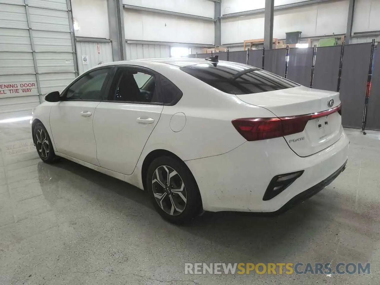2 fotografías del automóvil dañado 3KPF24AD8KE049485 KIA FORTE 2019