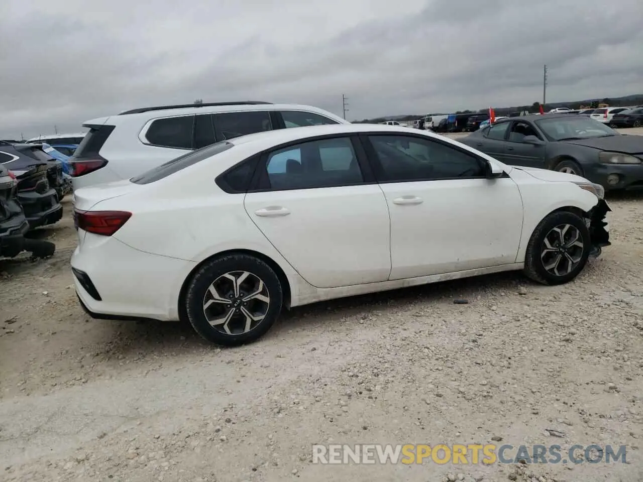 3 fotografías del automóvil dañado 3KPF24AD8KE049485 KIA FORTE 2019