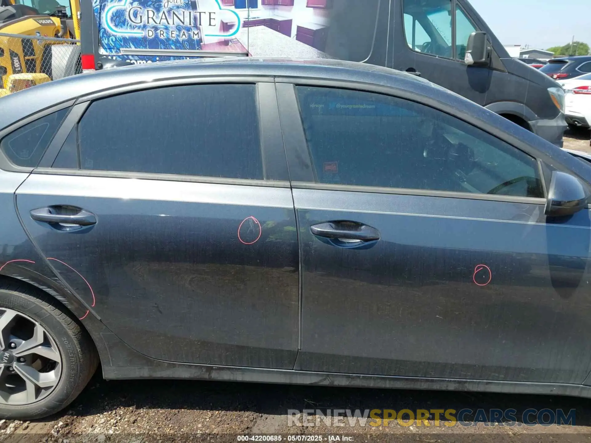 14 fotografías del automóvil dañado 3KPF24AD8KE069591 KIA FORTE 2019