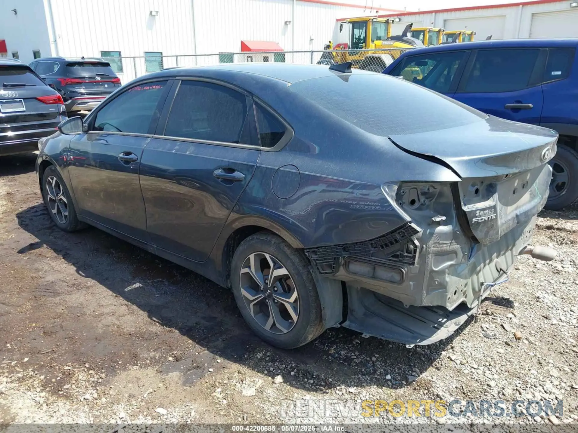 3 fotografías del automóvil dañado 3KPF24AD8KE069591 KIA FORTE 2019