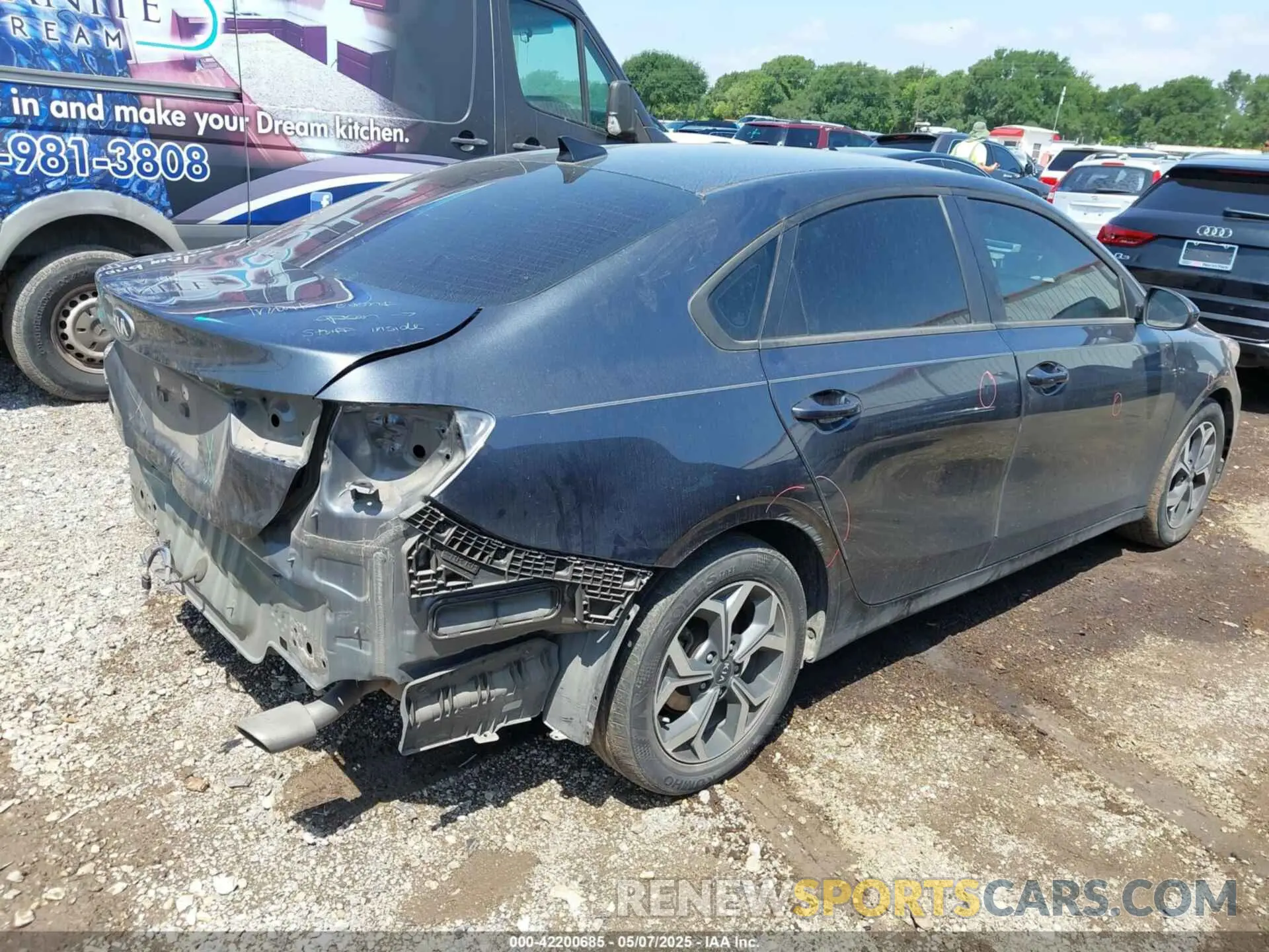 4 fotografías del automóvil dañado 3KPF24AD8KE069591 KIA FORTE 2019