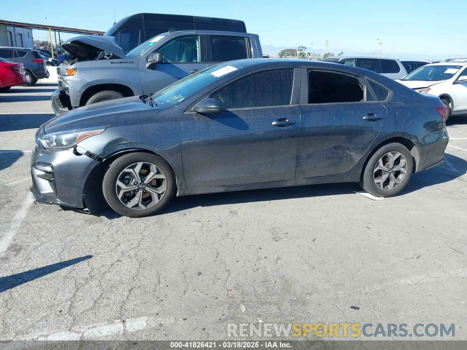 14 fotografías del automóvil dañado 3KPF24AD8KE070188 KIA FORTE 2019