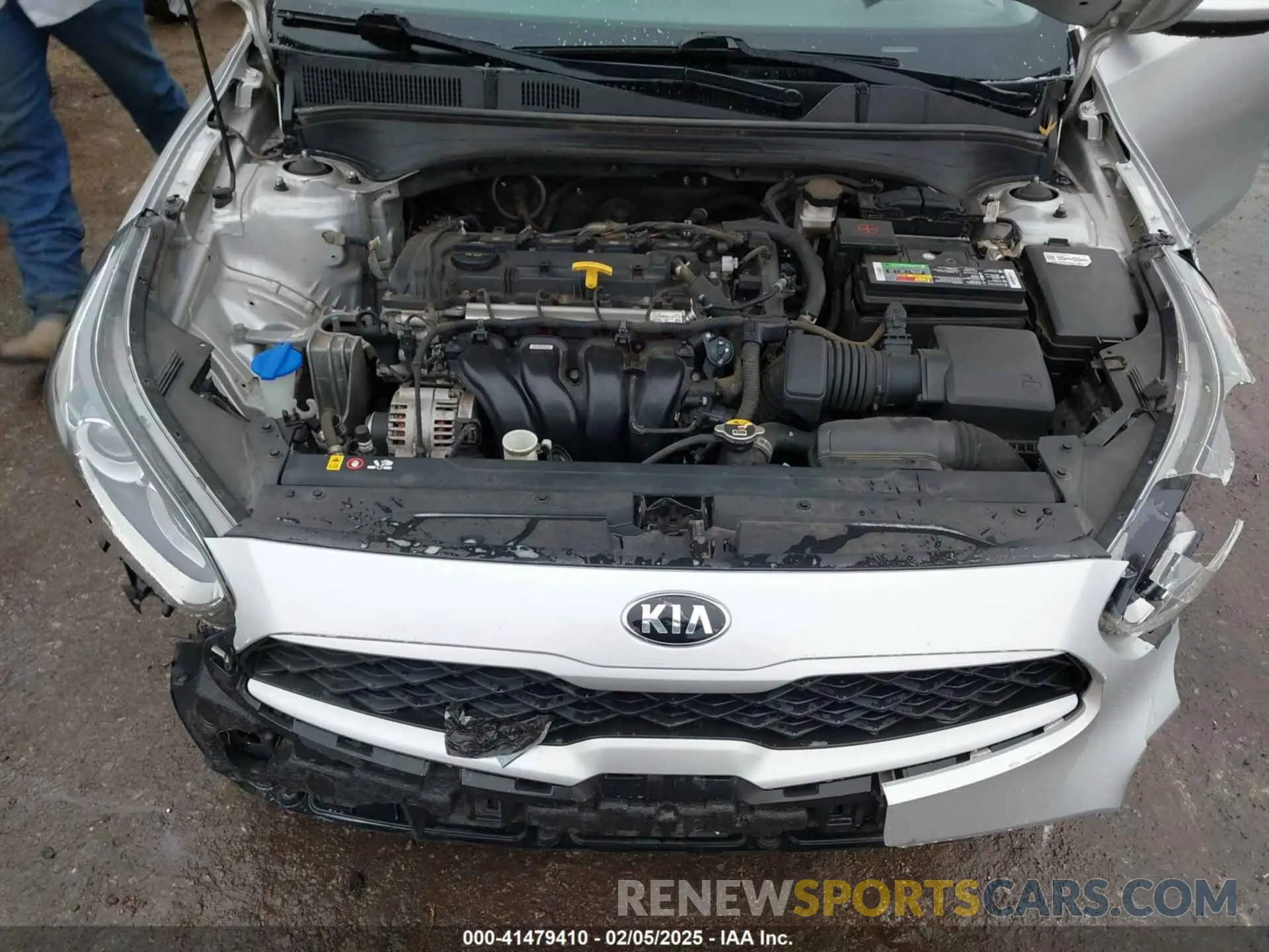 10 fotografías del automóvil dañado 3KPF24AD8KE075892 KIA FORTE 2019