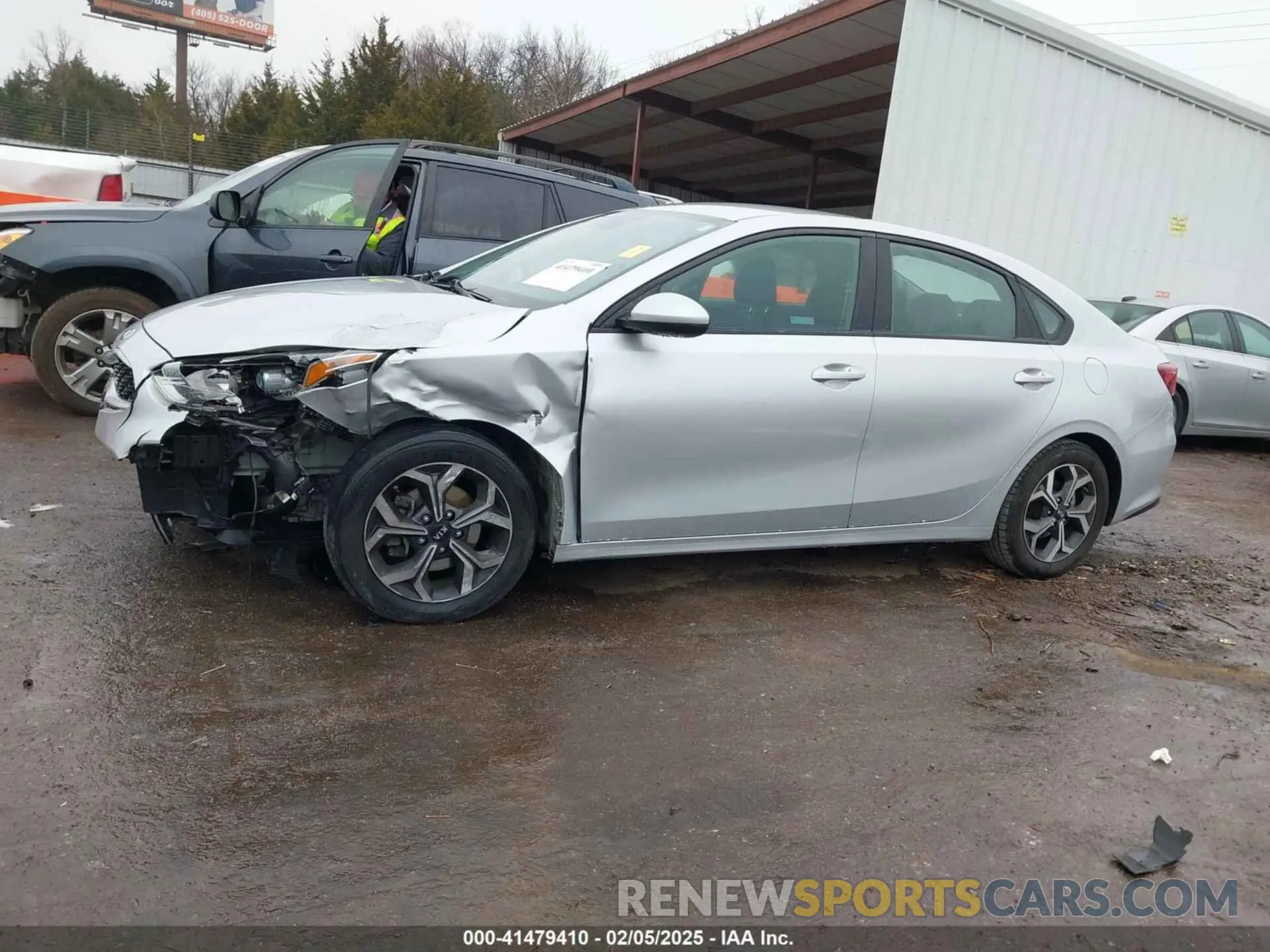 14 fotografías del automóvil dañado 3KPF24AD8KE075892 KIA FORTE 2019