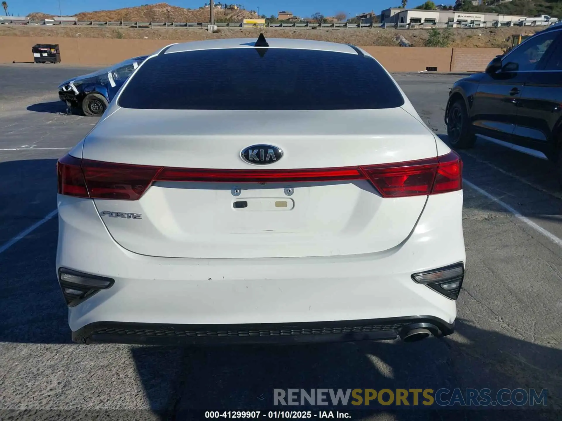 17 fotografías del automóvil dañado 3KPF24AD8KE077223 KIA FORTE 2019