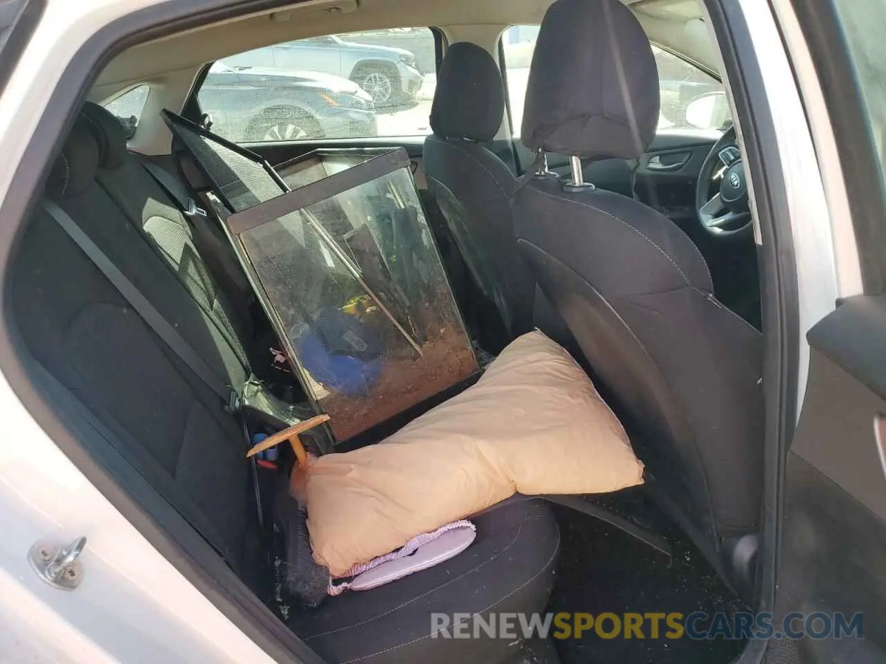 11 fotografías del automóvil dañado 3KPF24AD8KE080929 KIA FORTE 2019