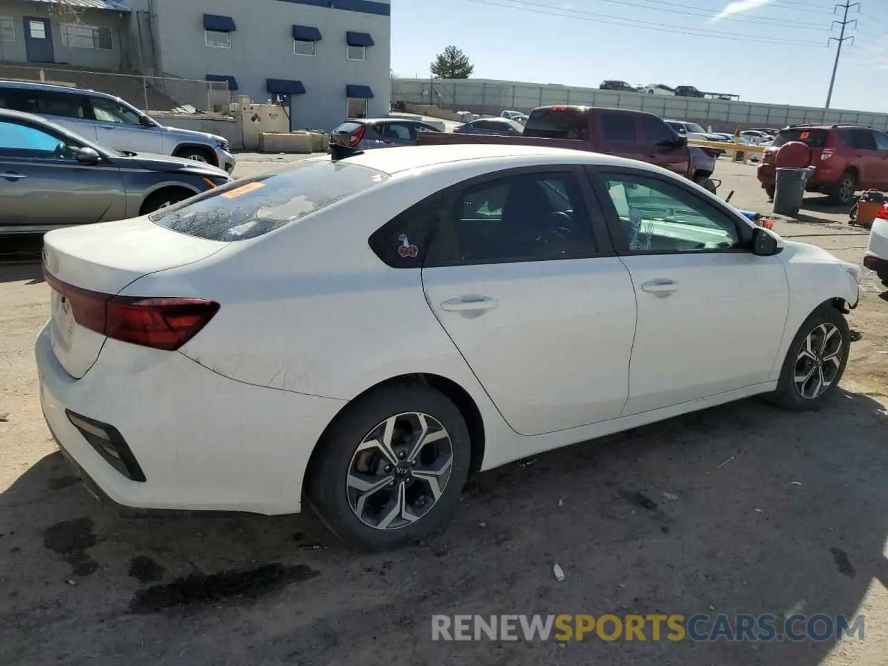 3 fotografías del automóvil dañado 3KPF24AD8KE080929 KIA FORTE 2019