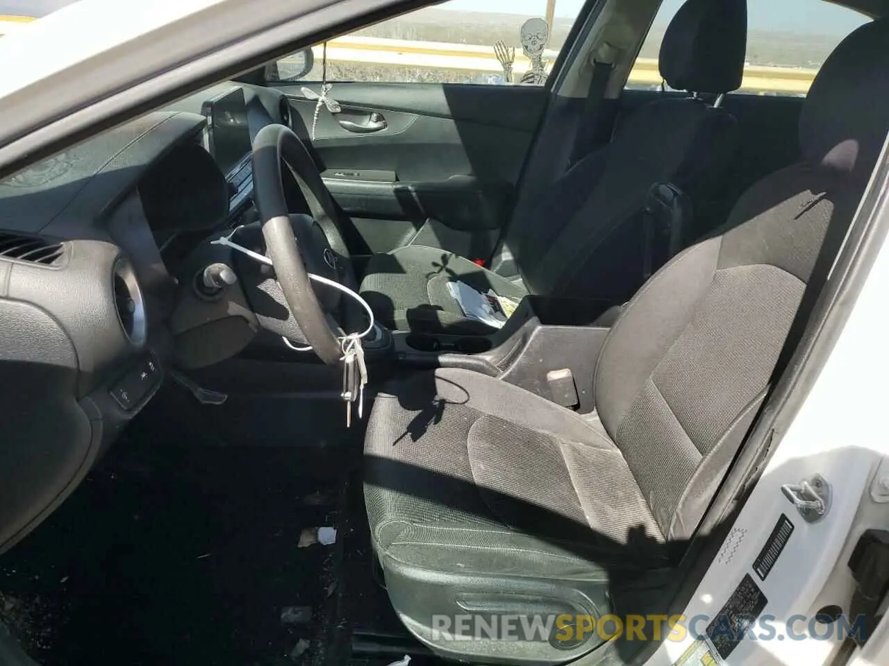 7 fotografías del automóvil dañado 3KPF24AD8KE080929 KIA FORTE 2019