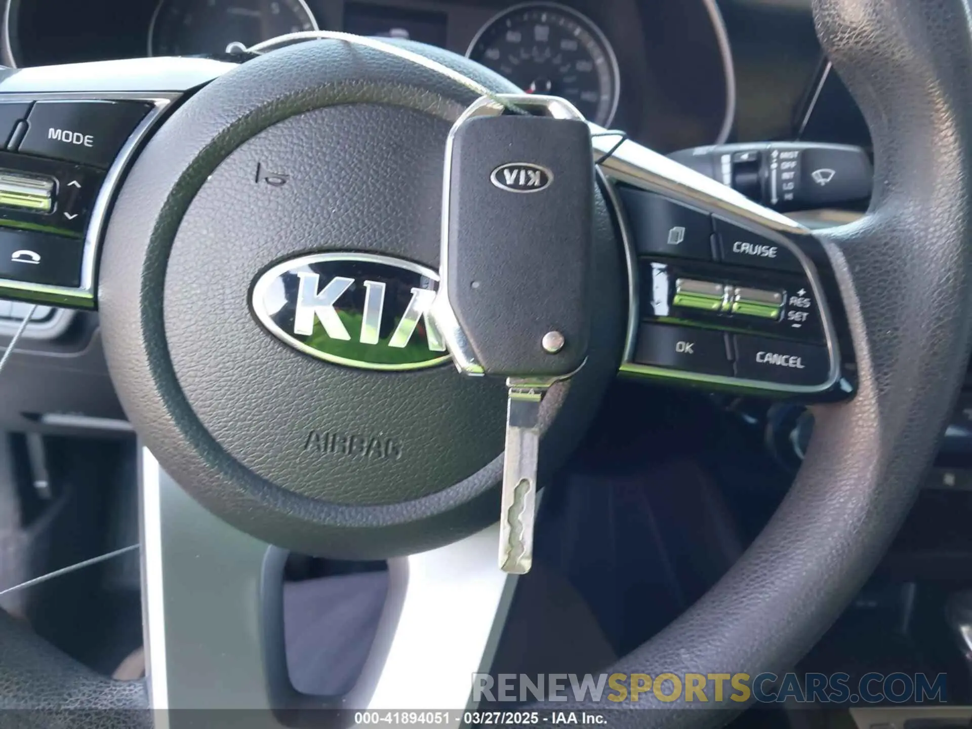 11 fotografías del automóvil dañado 3KPF24AD8KE096600 KIA FORTE 2019