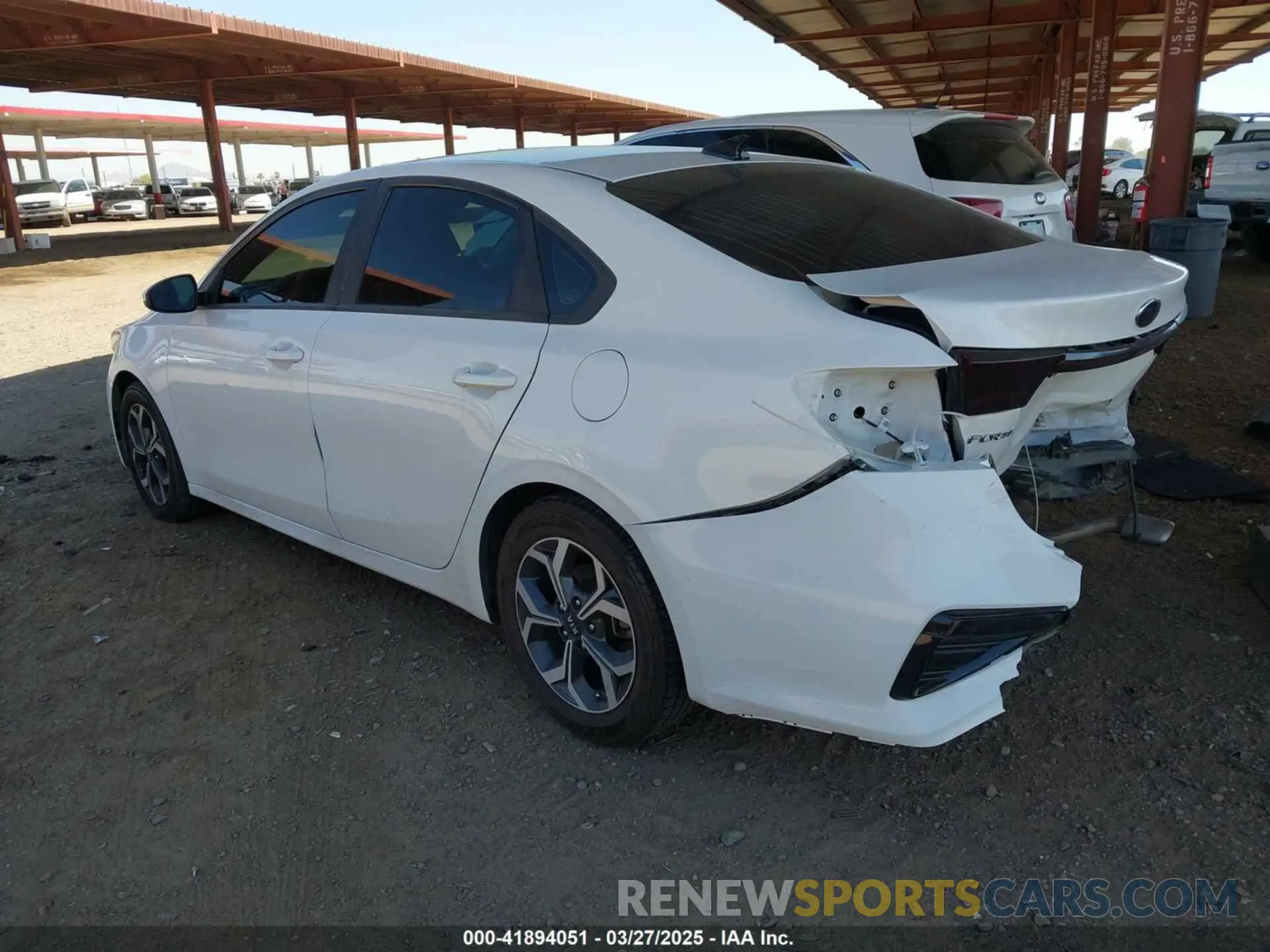 3 fotografías del automóvil dañado 3KPF24AD8KE096600 KIA FORTE 2019