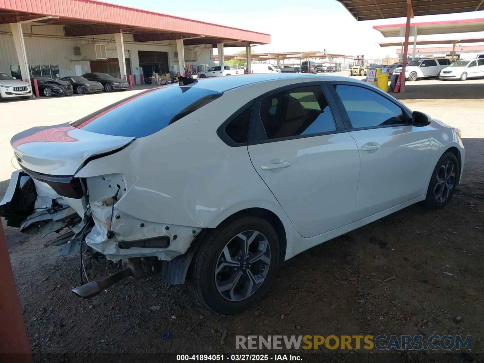 4 fotografías del automóvil dañado 3KPF24AD8KE096600 KIA FORTE 2019