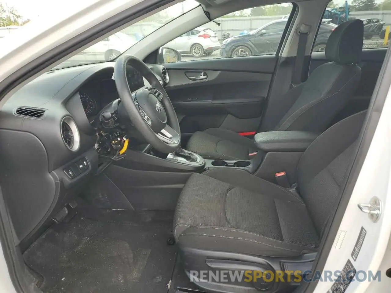 7 fotografías del automóvil dañado 3KPF24AD8KE108339 KIA FORTE 2019