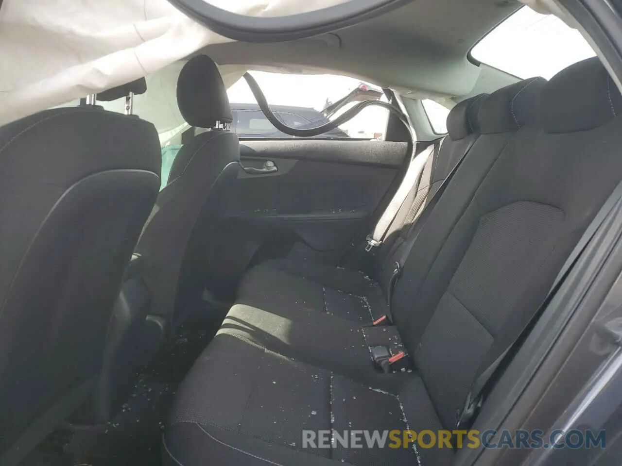 11 fotografías del automóvil dañado 3KPF24AD8KE135590 KIA FORTE 2019