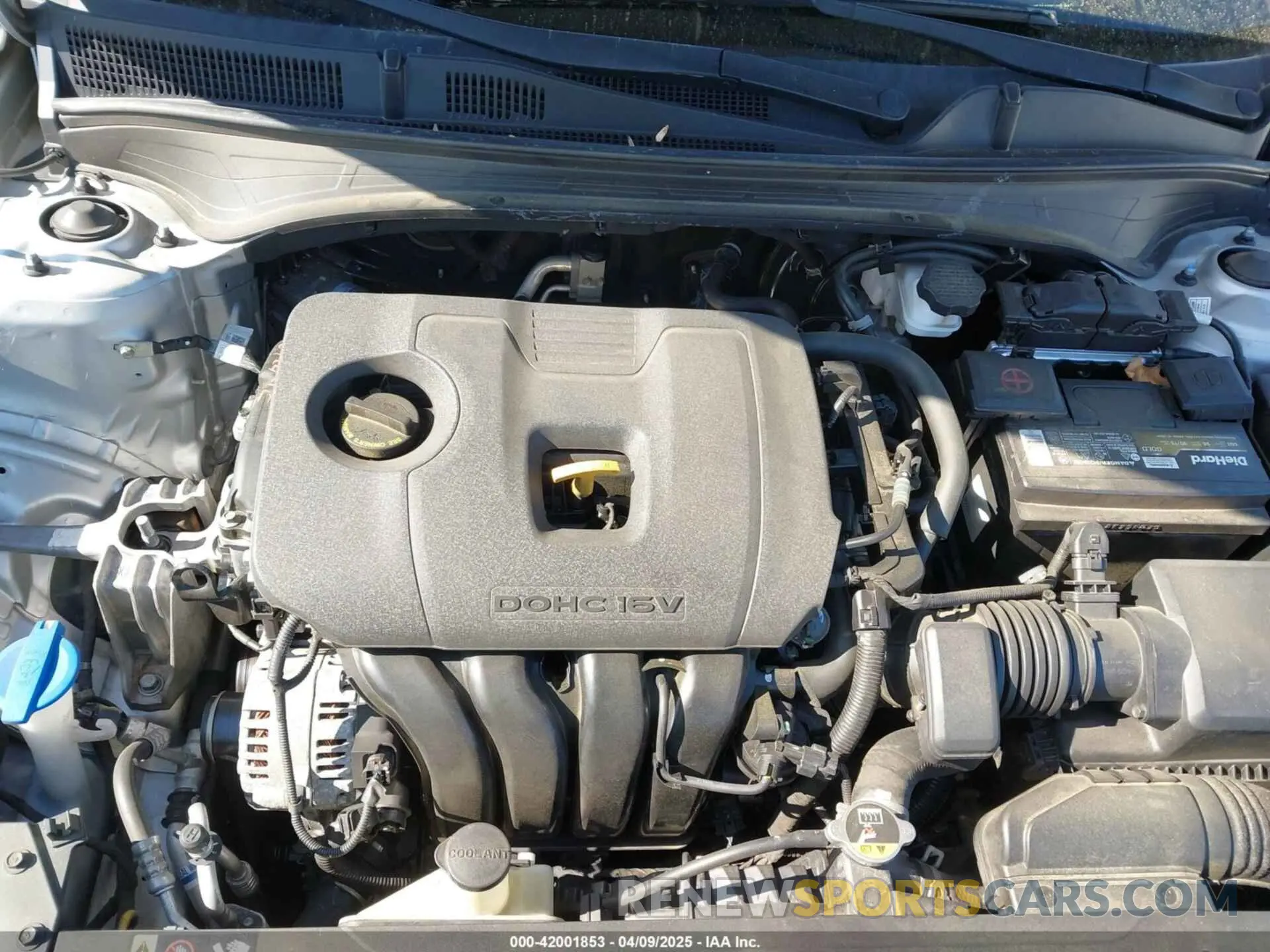 10 fotografías del automóvil dañado 3KPF24AD9KE004748 KIA FORTE 2019