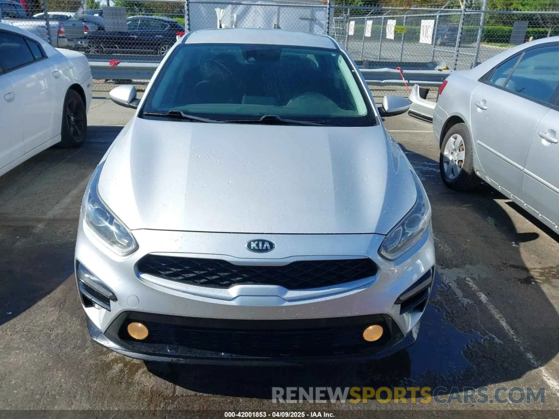 13 fotografías del automóvil dañado 3KPF24AD9KE004748 KIA FORTE 2019