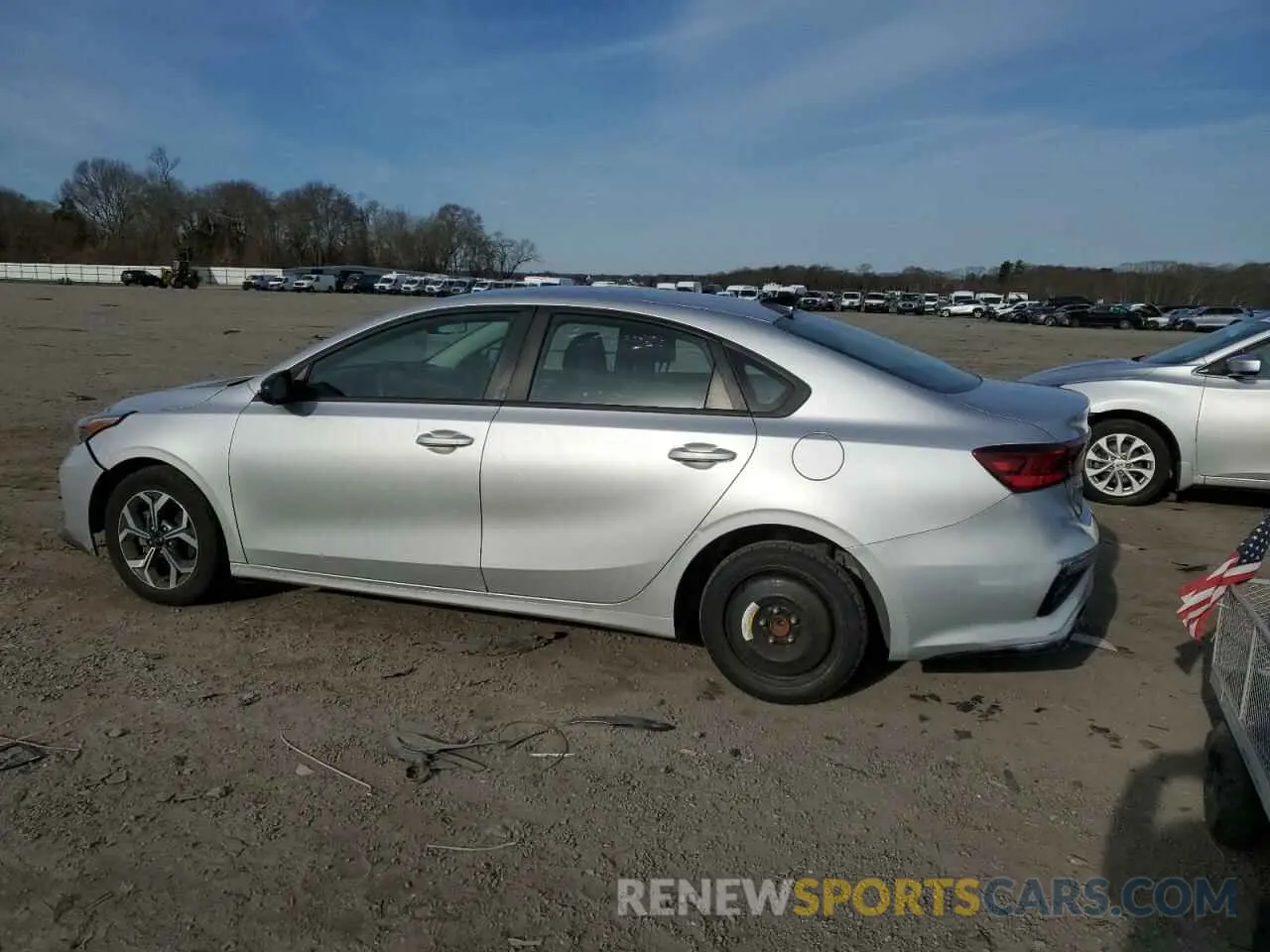 2 fotografías del automóvil dañado 3KPF24AD9KE008203 KIA FORTE 2019