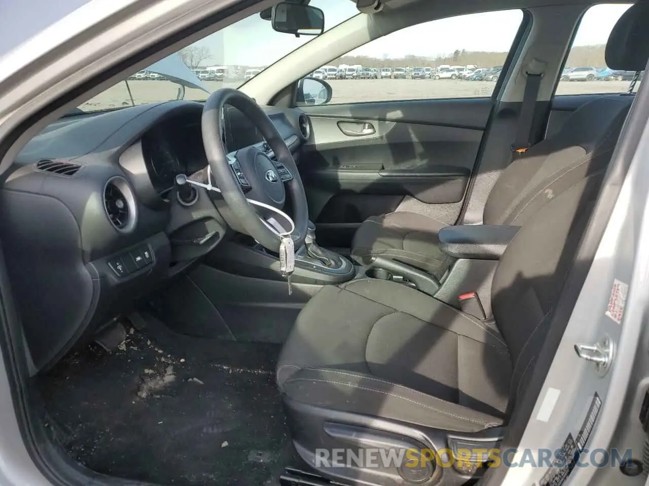 7 fotografías del automóvil dañado 3KPF24AD9KE008203 KIA FORTE 2019