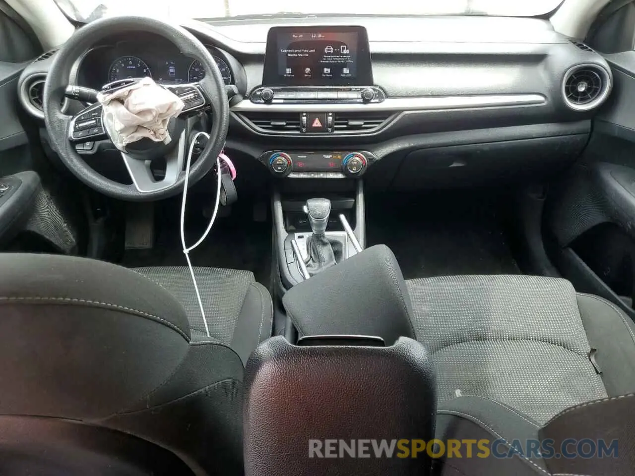 8 fotografías del automóvil dañado 3KPF24AD9KE051682 KIA FORTE 2019