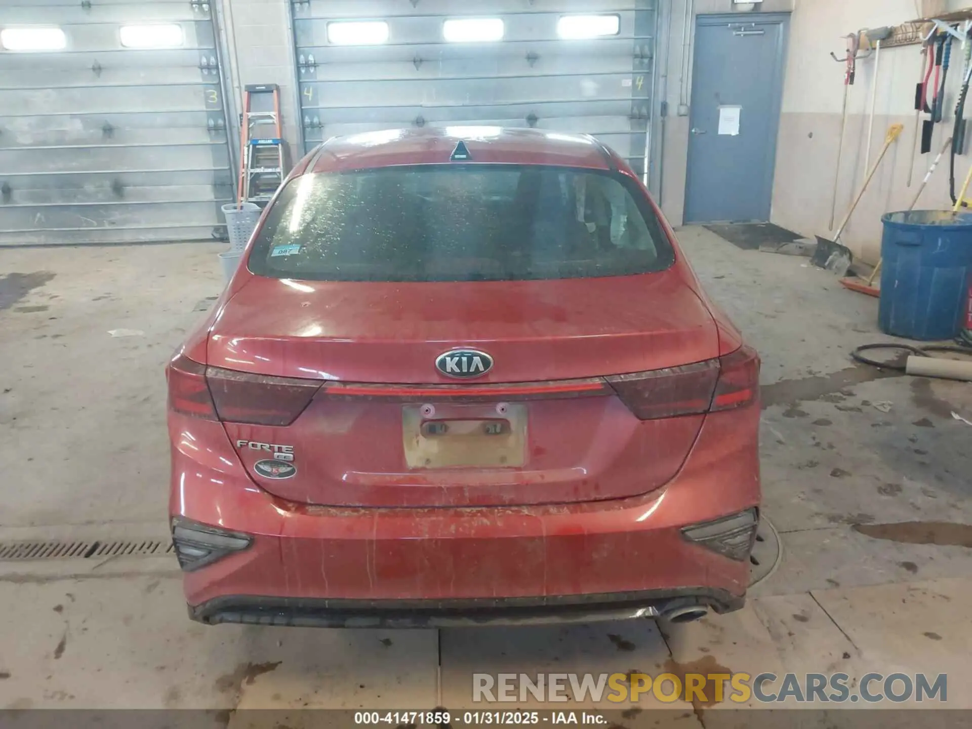 16 fotografías del automóvil dañado 3KPF24AD9KE055893 KIA FORTE 2019