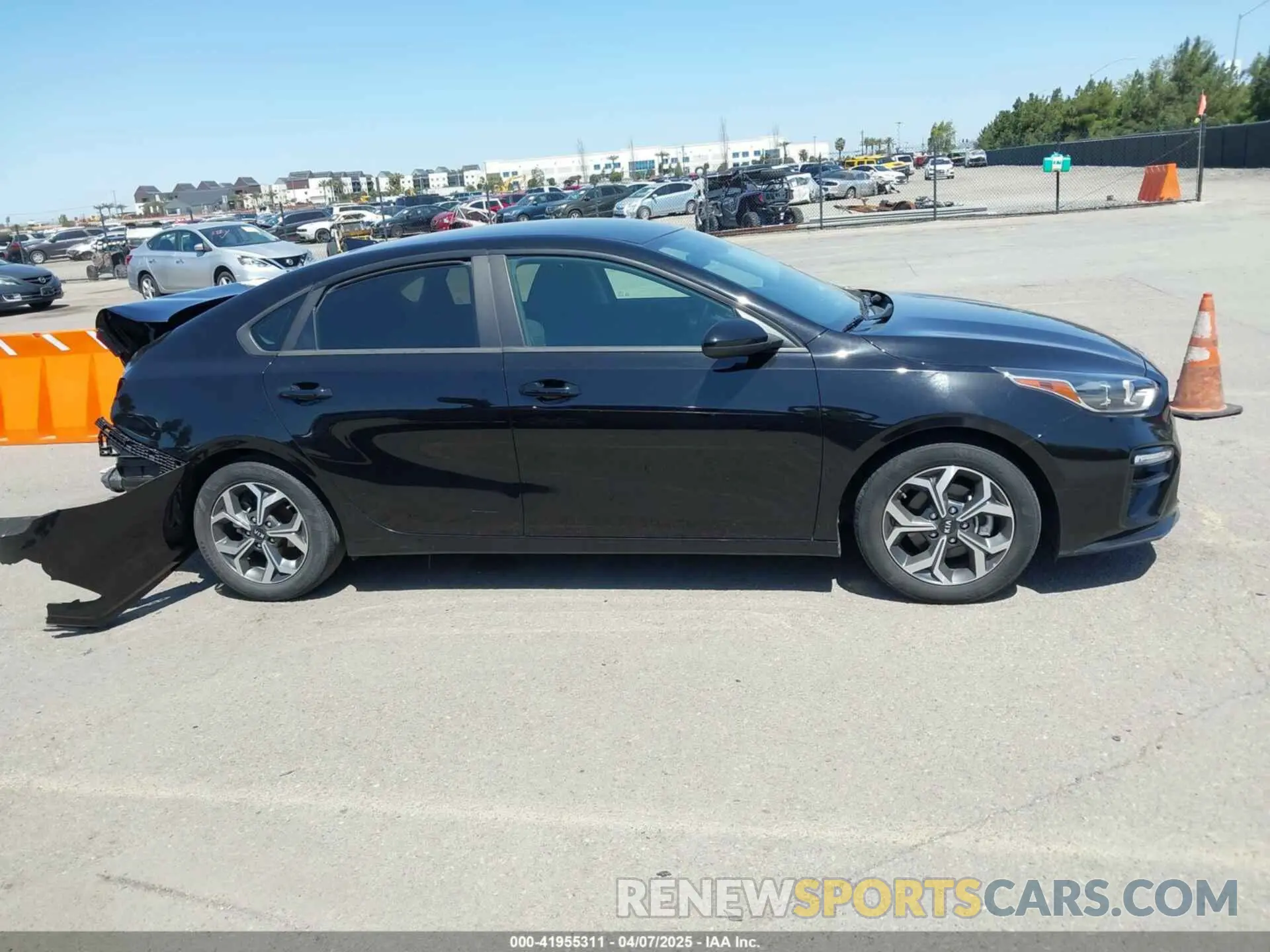 13 fotografías del automóvil dañado 3KPF24AD9KE070247 KIA FORTE 2019
