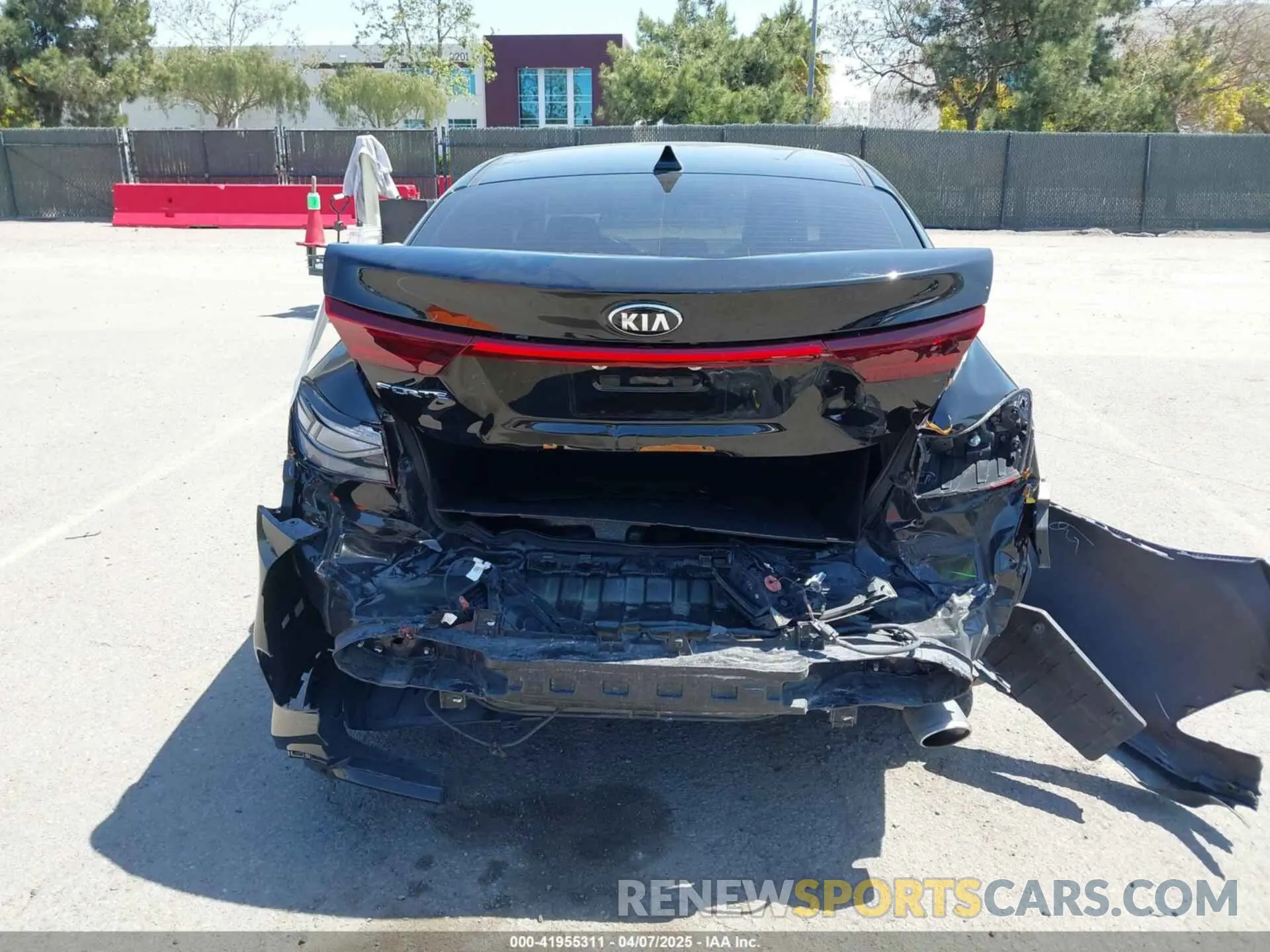 6 fotografías del automóvil dañado 3KPF24AD9KE070247 KIA FORTE 2019