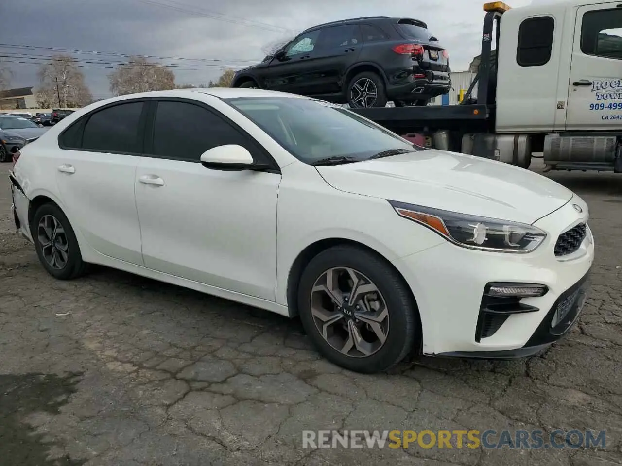 4 fotografías del automóvil dañado 3KPF24AD9KE077215 KIA FORTE 2019