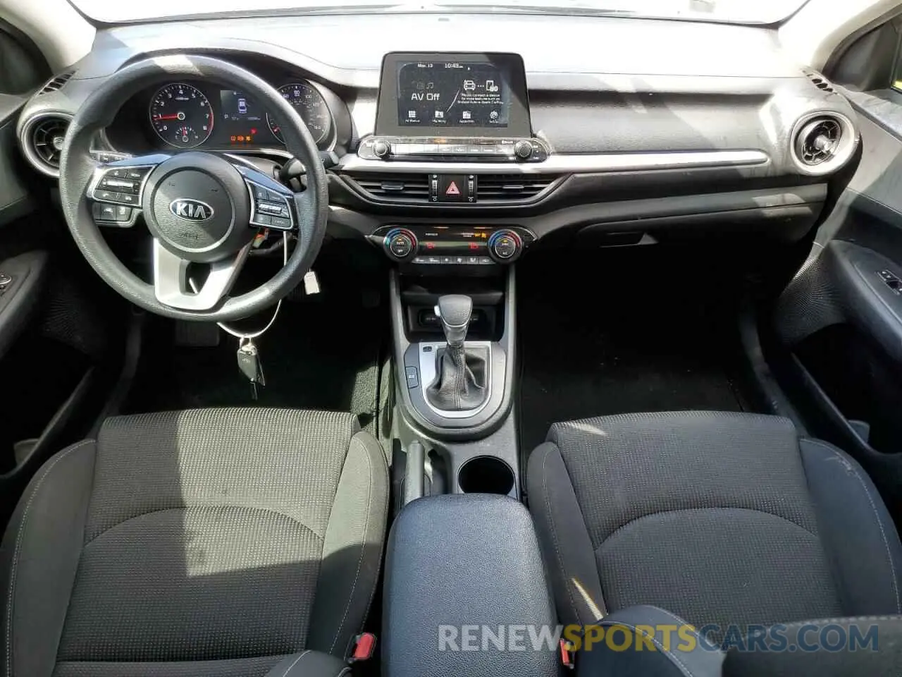 8 fotografías del automóvil dañado 3KPF24AD9KE082169 KIA FORTE 2019