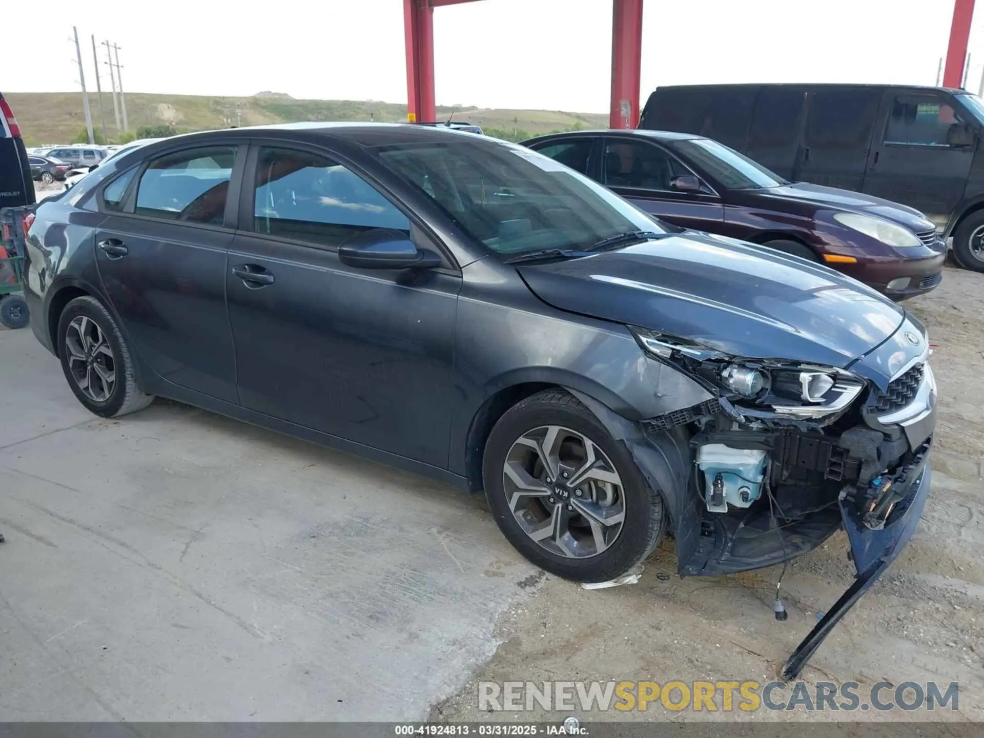 13 fotografías del automóvil dañado 3KPF24AD9KE097741 KIA FORTE 2019