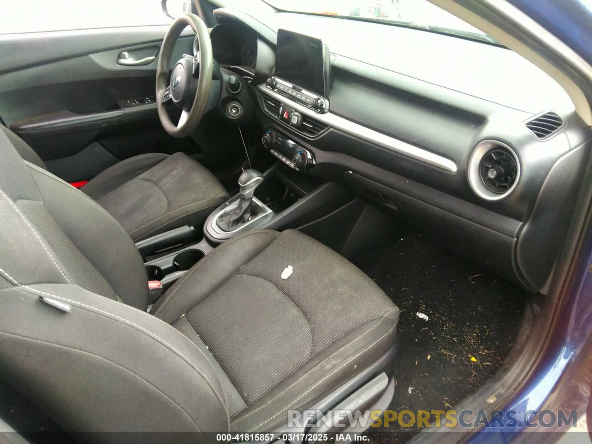 5 fotografías del automóvil dañado 3KPF24AD9KE109578 KIA FORTE 2019