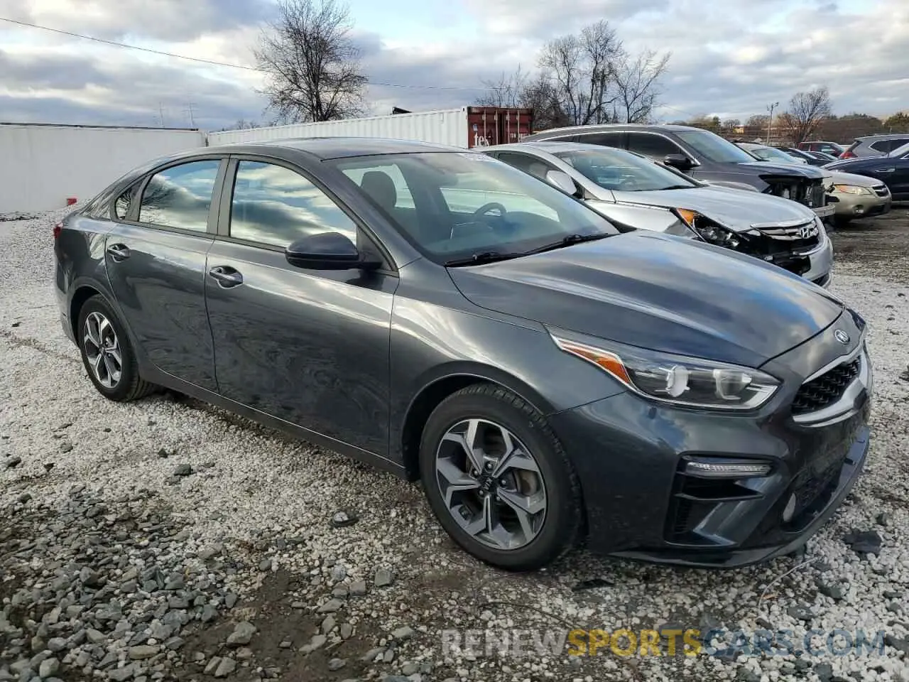 4 fotografías del automóvil dañado 3KPF24AD9KE131256 KIA FORTE 2019
