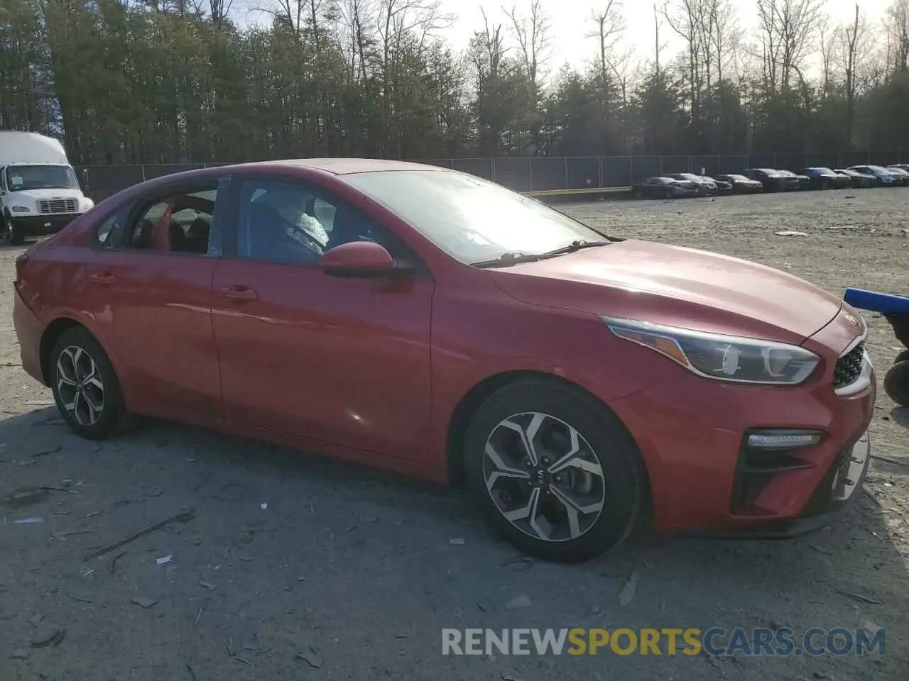 4 fotografías del automóvil dañado 3KPF24ADXKE014849 KIA FORTE 2019