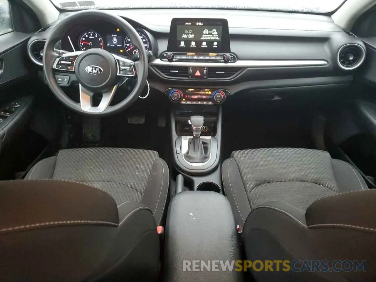 8 fotografías del automóvil dañado 3KPF24ADXKE024104 KIA FORTE 2019