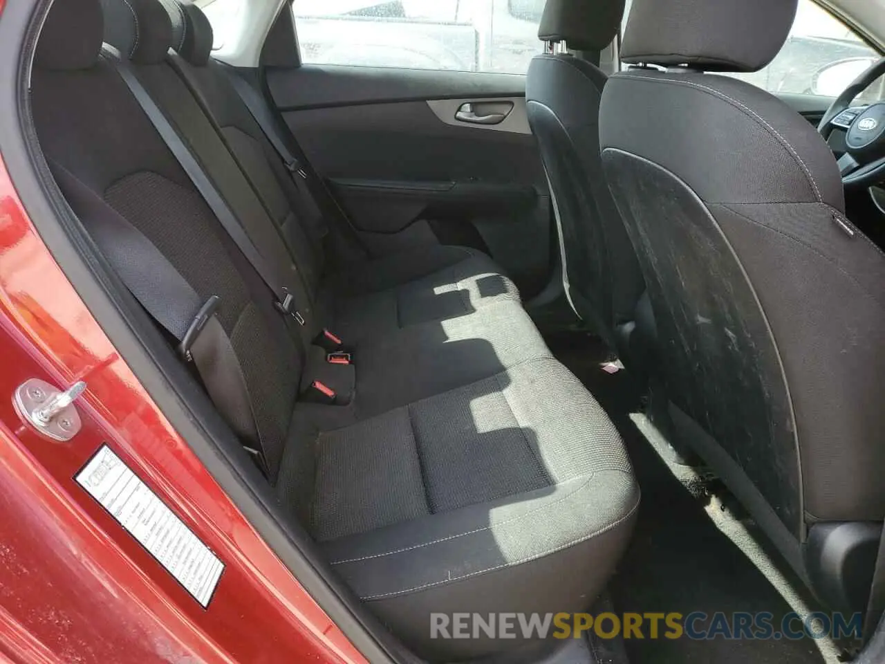 10 fotografías del automóvil dañado 3KPF24ADXKE083072 KIA FORTE 2019