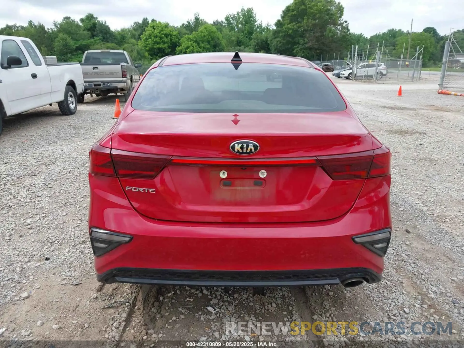 15 fotografías del automóvil dañado 3KPF24ADXKE108732 KIA FORTE 2019