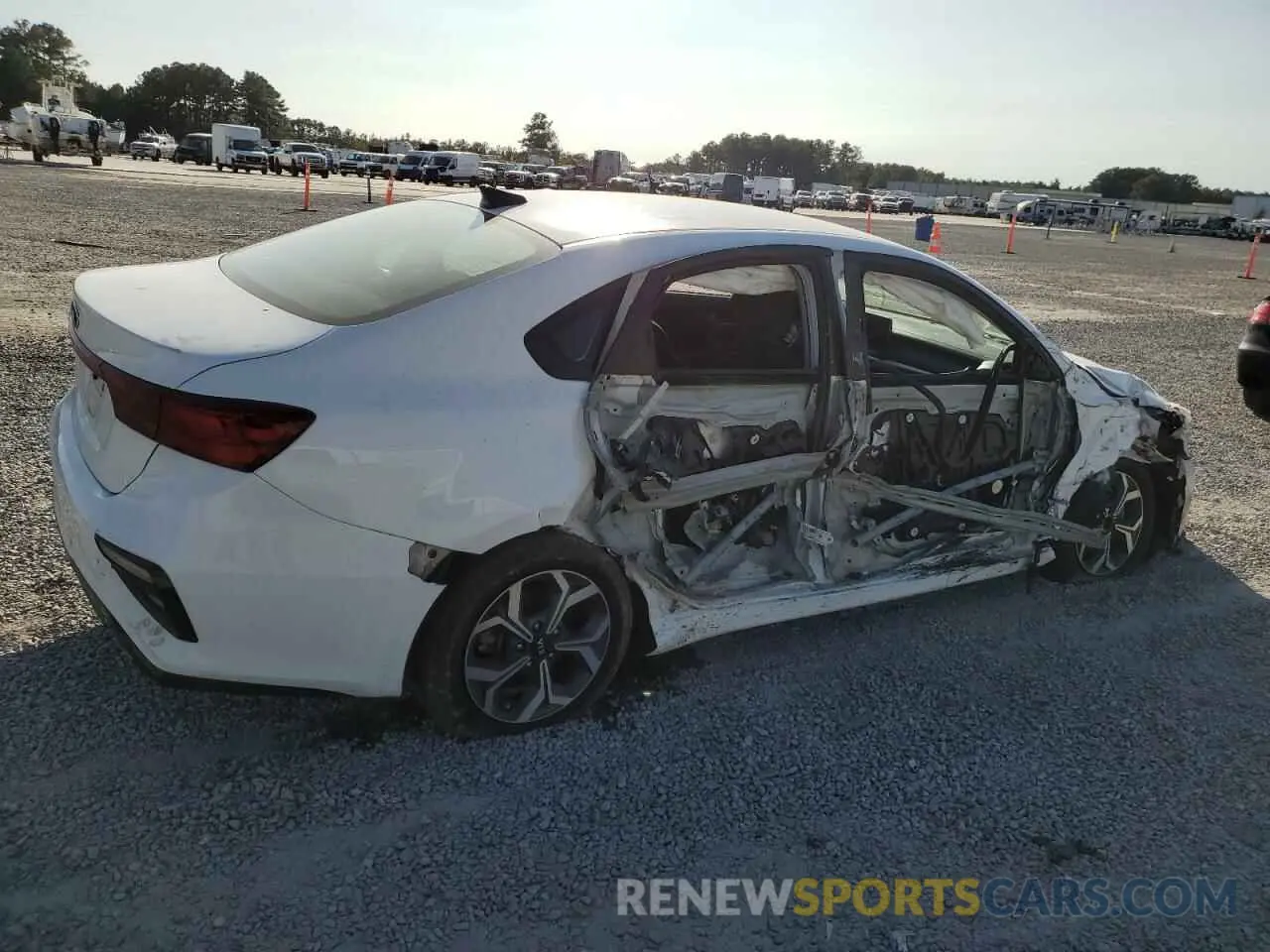 3 fotografías del automóvil dañado 3KPF24ADXKE110805 KIA FORTE 2019