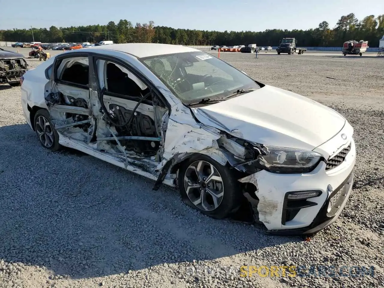 4 fotografías del automóvil dañado 3KPF24ADXKE110805 KIA FORTE 2019