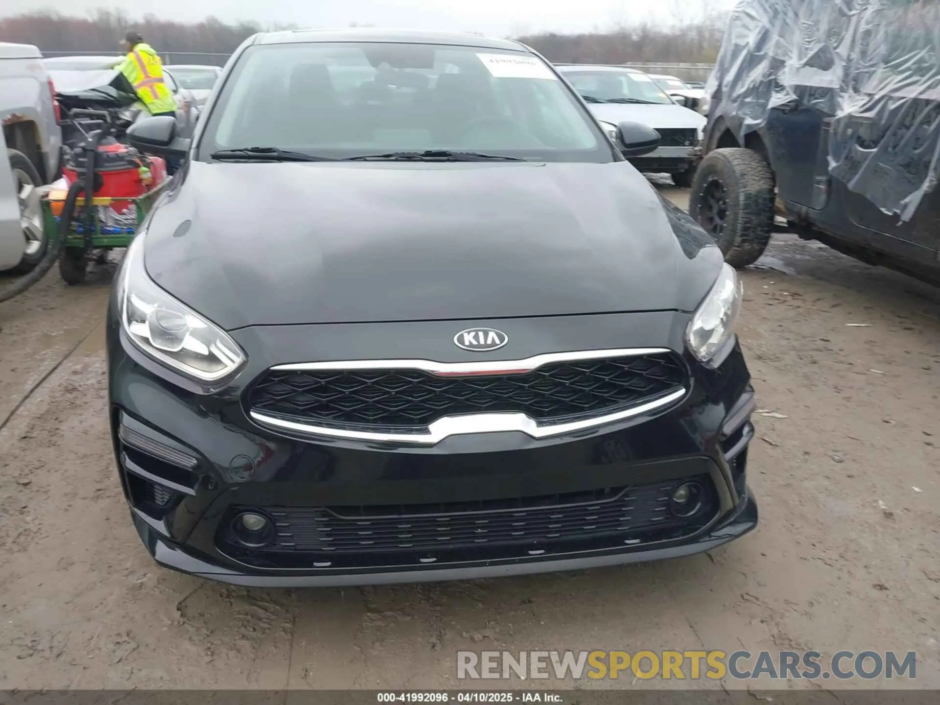 12 fotografías del automóvil dañado 3KPF34AD0KE015151 KIA FORTE 2019