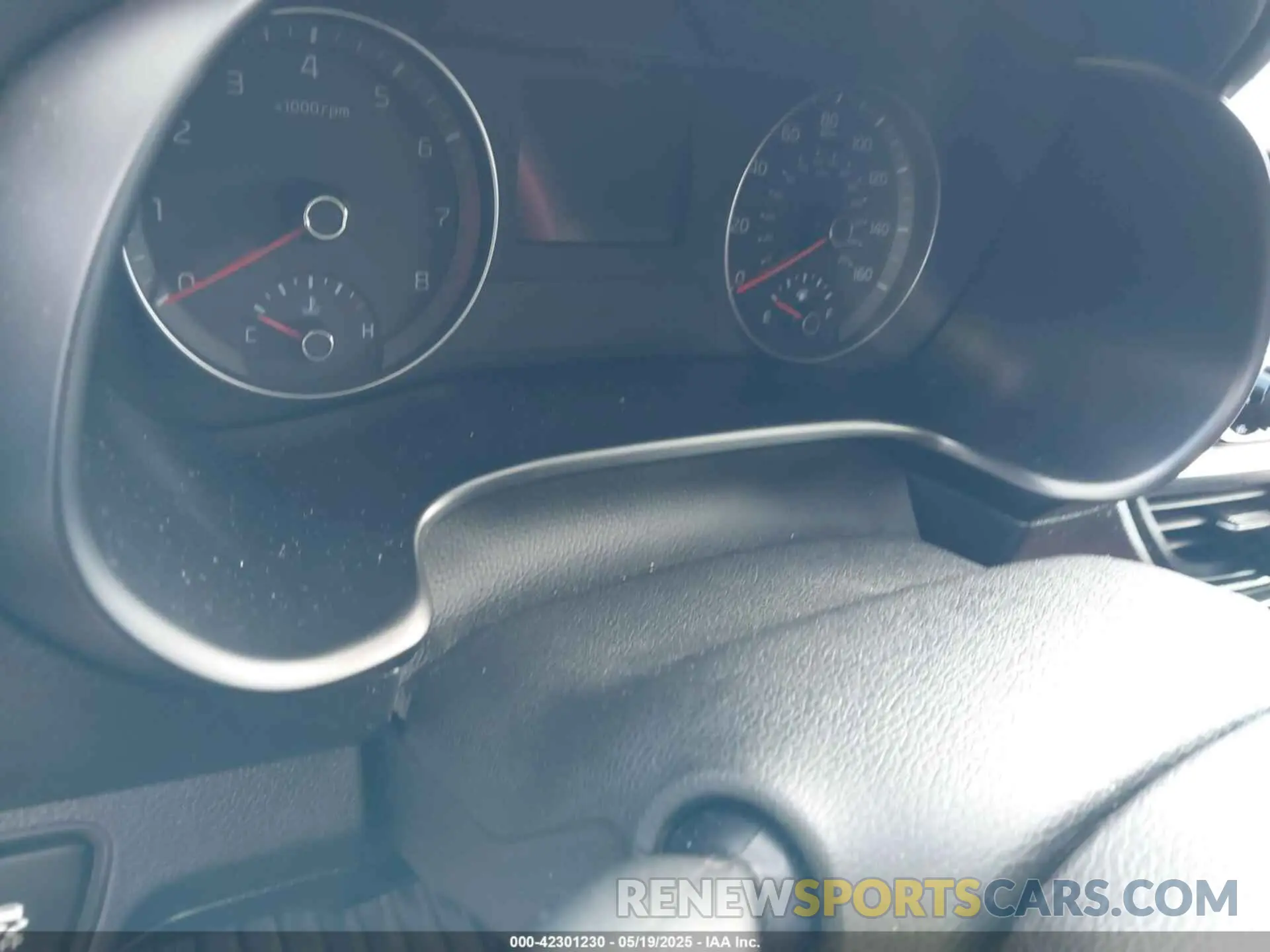 14 fotografías del automóvil dañado 3KPF34AD0KE027350 KIA FORTE 2019