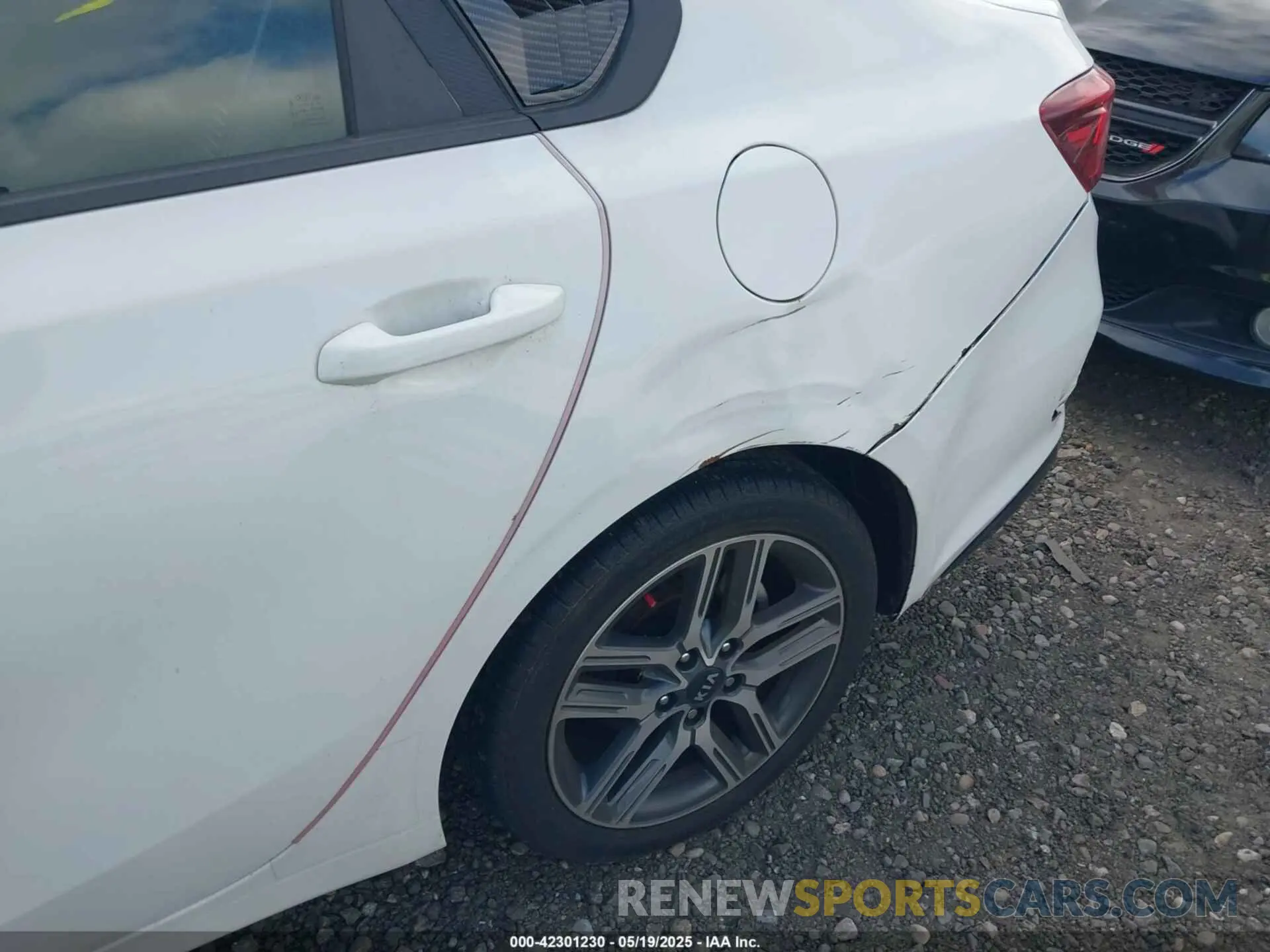 6 fotografías del automóvil dañado 3KPF34AD0KE027350 KIA FORTE 2019
