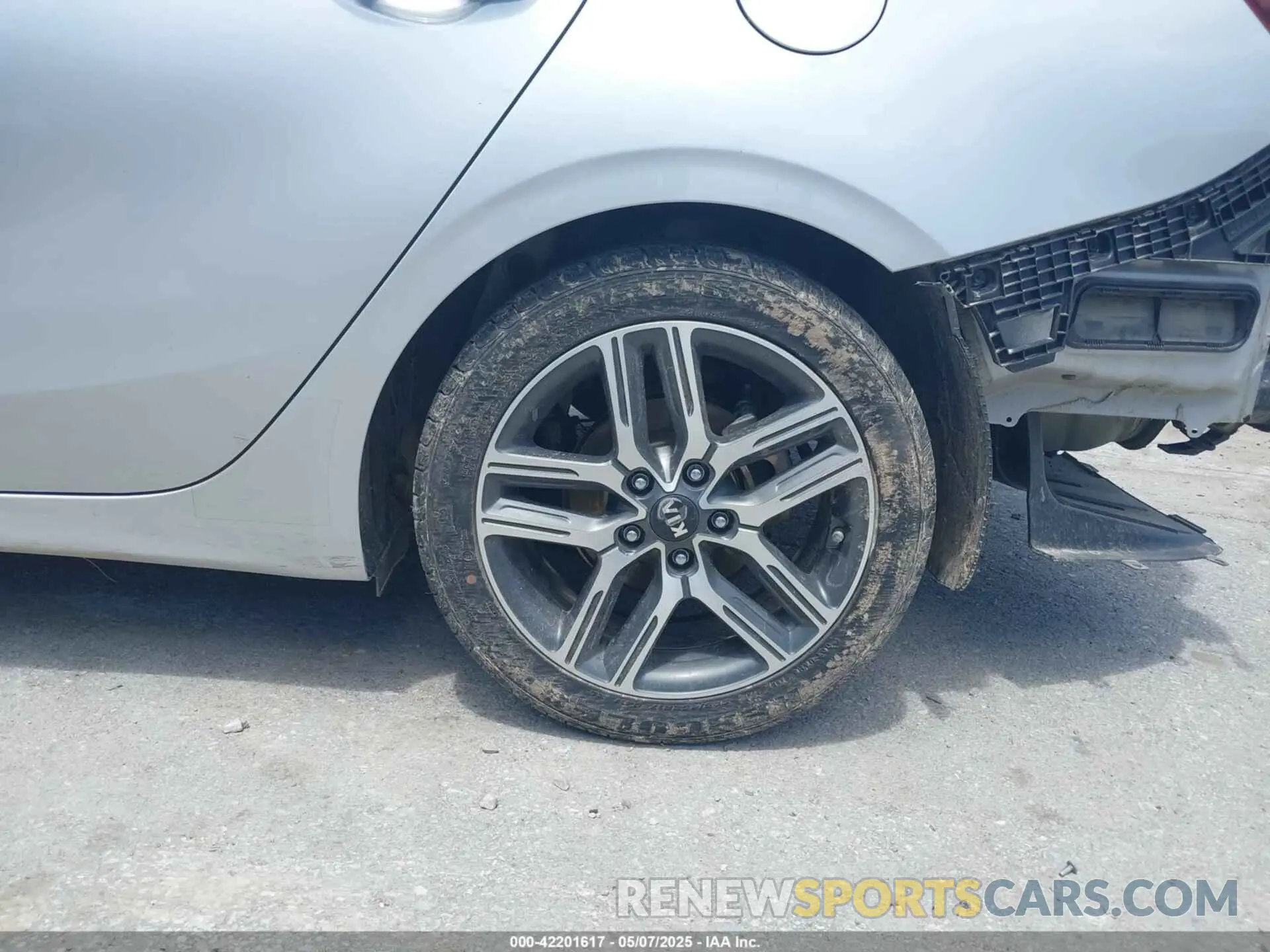 6 fotografías del automóvil dañado 3KPF34AD0KE042219 KIA FORTE 2019