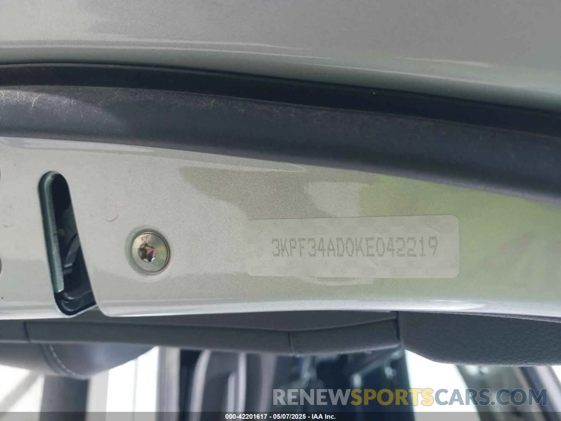 9 fotografías del automóvil dañado 3KPF34AD0KE042219 KIA FORTE 2019