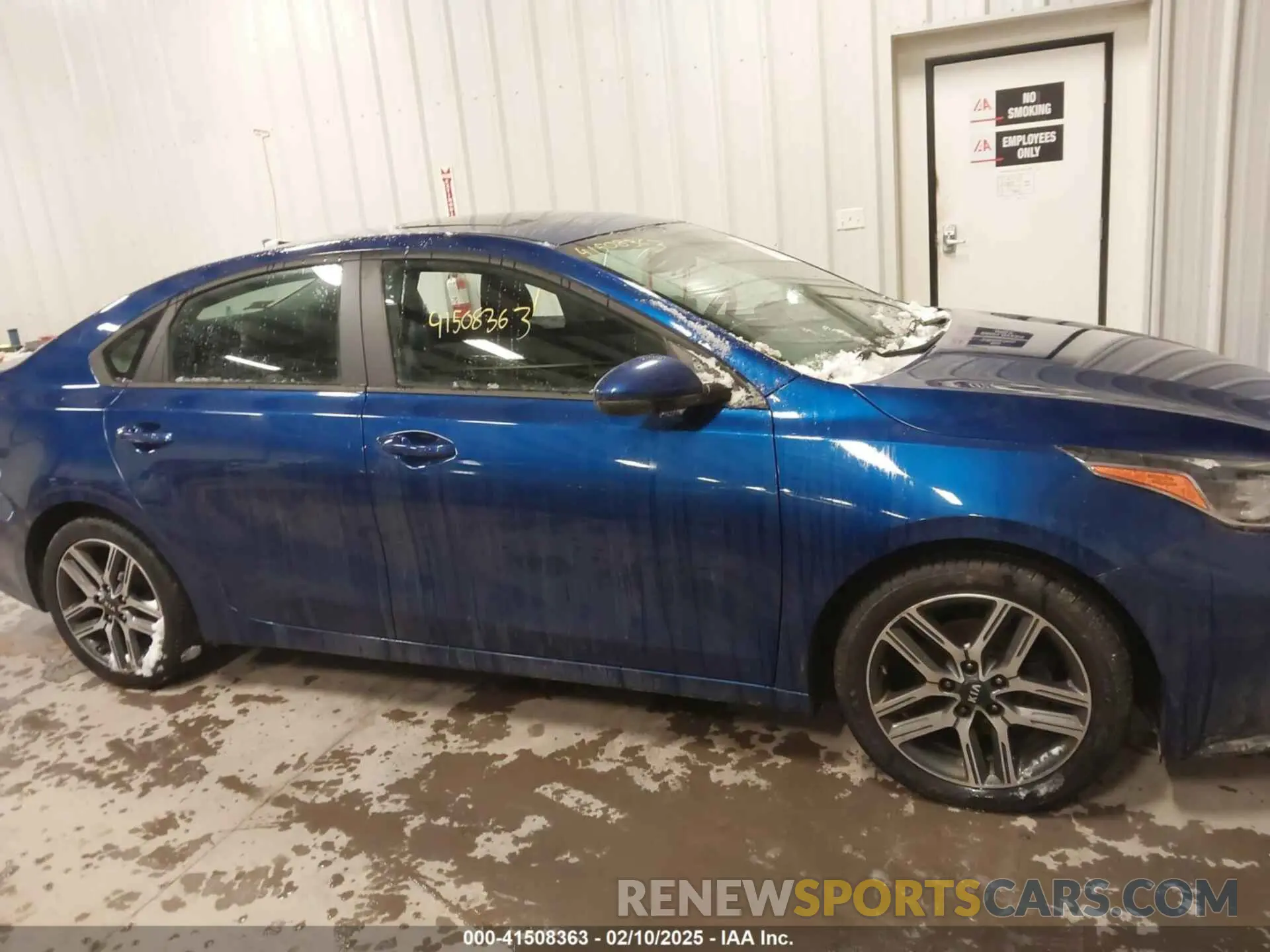 12 fotografías del automóvil dañado 3KPF34AD1KE078193 KIA FORTE 2019