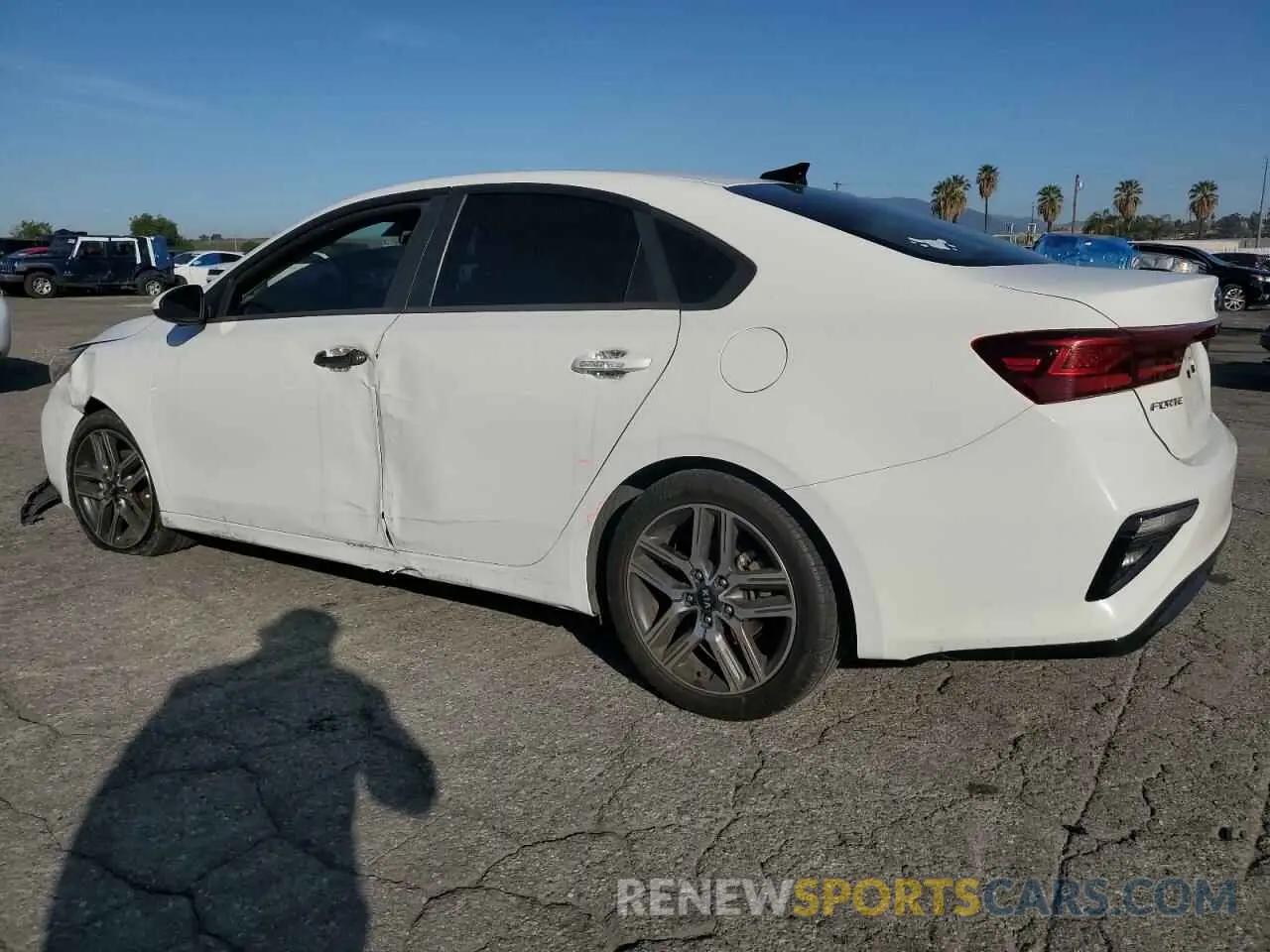2 fotografías del automóvil dañado 3KPF34AD1KE098864 KIA FORTE 2019