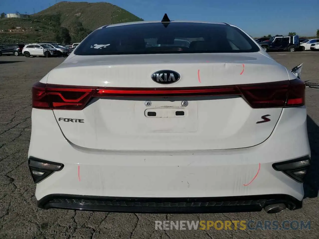 6 fotografías del automóvil dañado 3KPF34AD1KE098864 KIA FORTE 2019