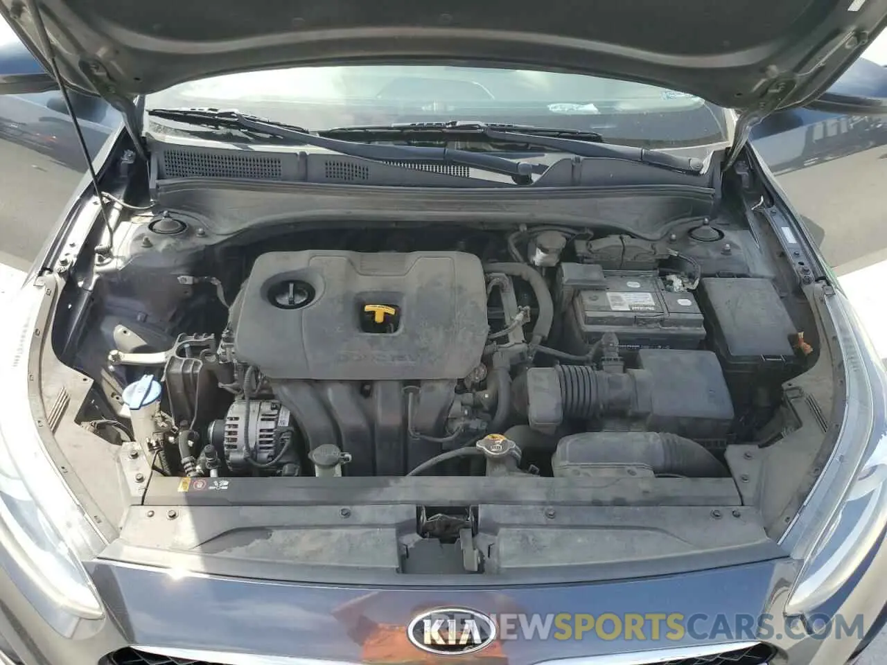 11 fotografías del automóvil dañado 3KPF34AD1KE120586 KIA FORTE 2019
